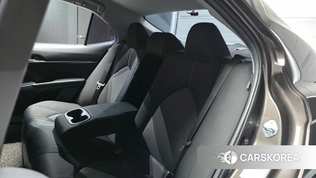 Toyota Camry (XV70) 2019 Коричневый из Кореи, фото 3
