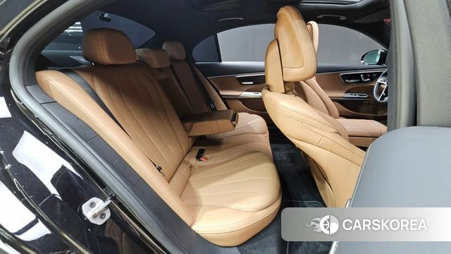 Mercedes-Benz E-Class W214 2024 Черный из Кореи, фото 3