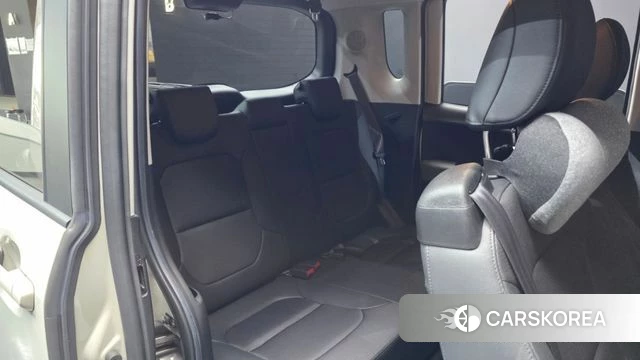 Kia The New Kia Ray 2024 Жемчужный цвет из Кореи, фото 3
