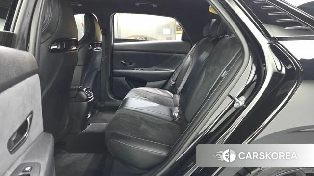 Hyundai The New Avante (CN7) 2024 Черный из Кореи, фото 3