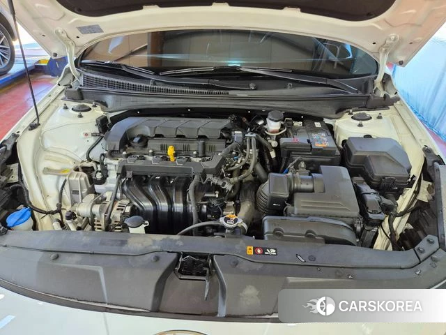 Hyundai Avante (CN7) 2023 Белый из Кореи, фото 3