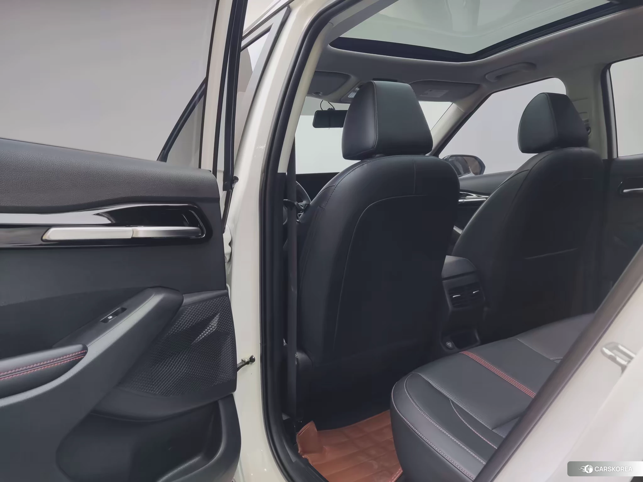 Kia KX3 2021 Белый из Китая, фото 3