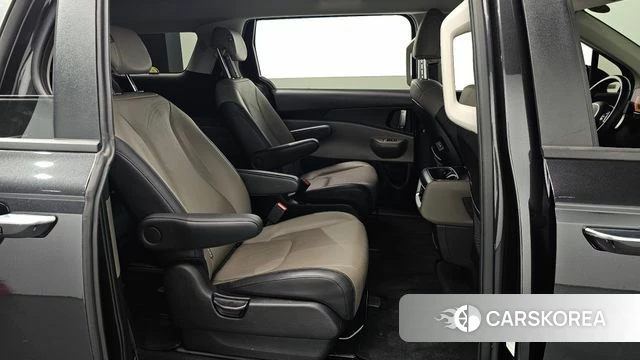 Kia The New Carnival 4th Generation 2024 Серый из Кореи, фото 3