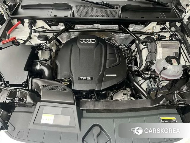 Audi Q5L 2021 Белый из Китая, фото 3