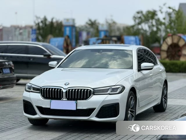 BMW 5 series 2021 Белый из Китая, фото 3