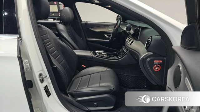 Mercedes-Benz E-Class W213 2018 Белый из Кореи, фото 3