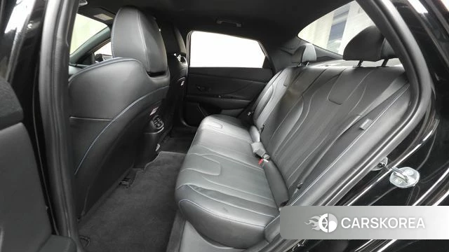 Hyundai The New Avante (CN7) 2023 Черный из Кореи, фото 3