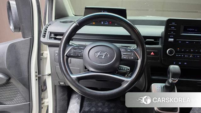 Hyundai Staria 2022 Белый из Кореи, фото 3