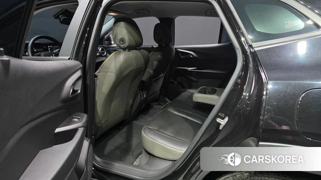 Chevrolet (GM Daewoo) Trax Crossover 2024 Черный из Кореи, фото 3