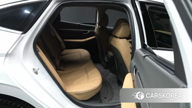 Hyundai Sonata D Edge Hybrid (DN8) 2025 Белый из Кореи, фото 3
