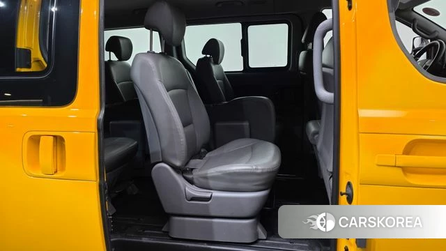 Hyundai The New Grand Starex 2018 Желтый из Кореи, фото 3