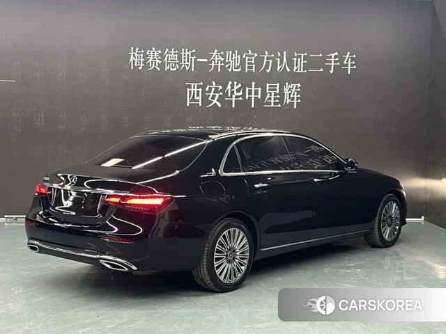 Mercedes-Benz E-Class 2023 Черный из Китая, фото 3