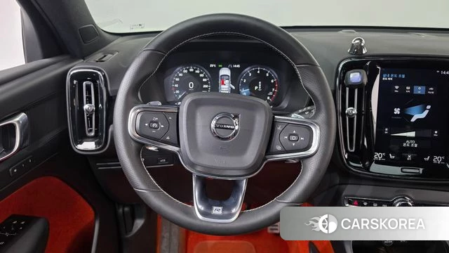 Volvo XC40 2018 Белый из Кореи, фото 3