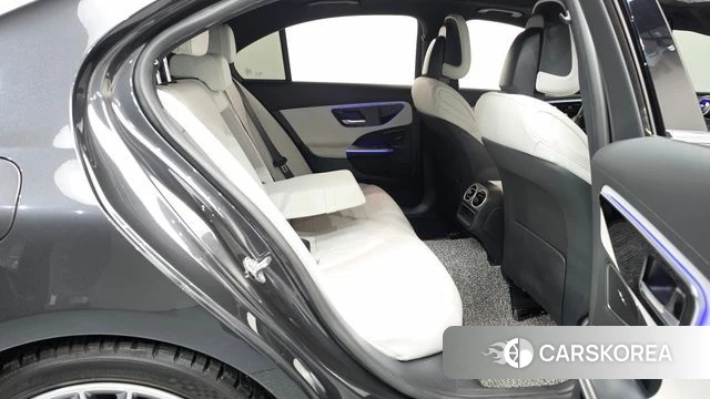 Mercedes-Benz C-Class W206 2023 Серый из Кореи, фото 3