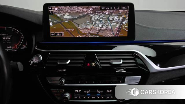 BMW 5 Series (G30) 2020 Серый из Кореи, фото 3