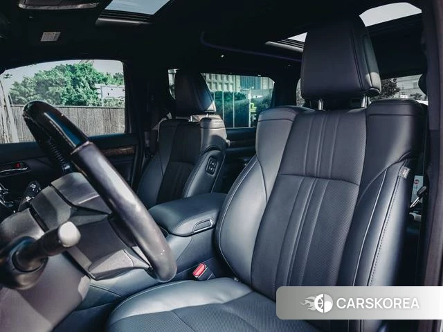 Toyota Alphard 2021 Белый из Китая, фото 3
