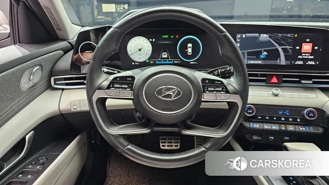 Hyundai Avante Hybrid (CN7) 2021 Серебристо-серый из Кореи, фото 3