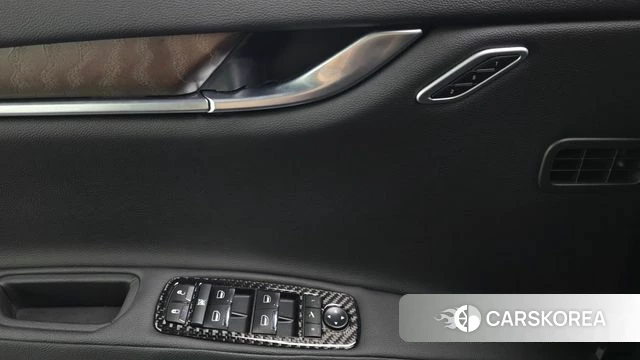 Maserati Ghibli id 4899180 из Кореи 3