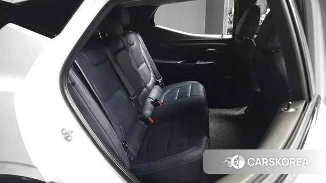 Chevrolet (GM Daewoo) Bolt EUV 2023 Белый из Кореи, фото 3