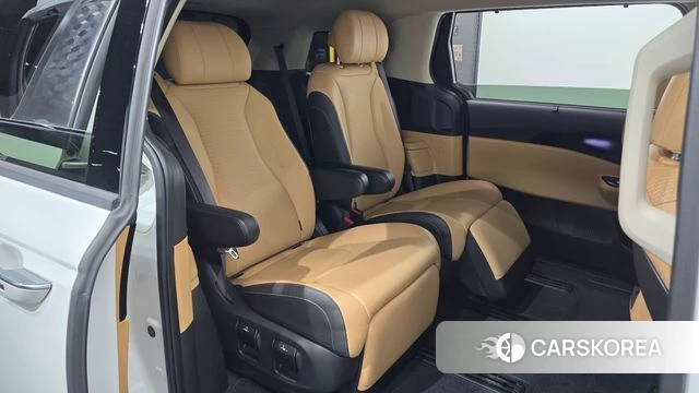 Kia Carnival 4th generation 2023 Белый из Кореи, фото 3