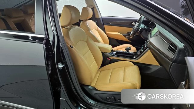 Kia K7 Premier 2020 Черный из Кореи, фото 3