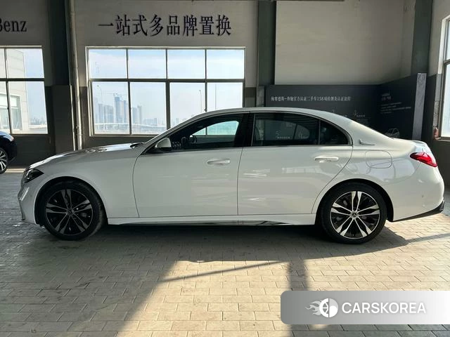 Mercedes-Benz C-class 2024 Белый из Китая, фото 3