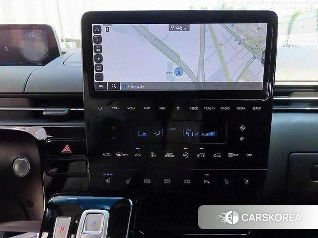 Hyundai Staria 2023 Белый из Кореи, фото 3
