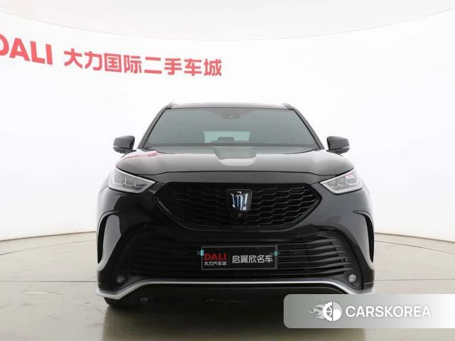 Toyota Crown 2021 Черный из Китая, фото 3