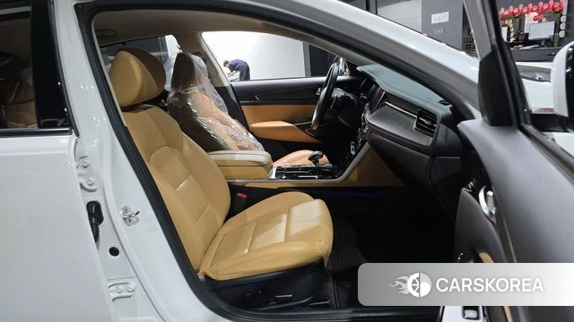 Kia K7 Premier Hybrid 2019 Белый из Кореи, фото 3