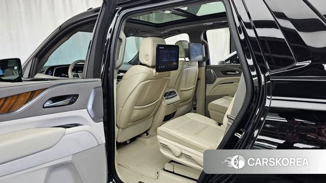 Cadillac Escalade 5th Generation 2022 Черный из Кореи, фото 3