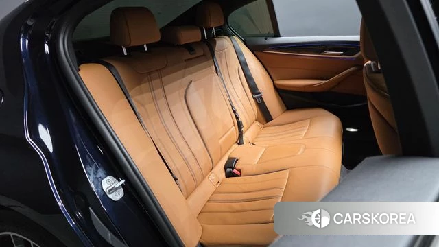 BMW 5 Series (G30) 2021 Черный из Кореи, фото 3