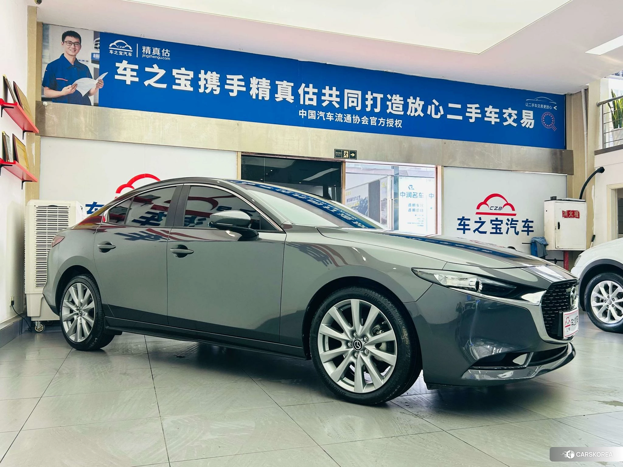 Mazda 3 2021 Темно-серый из Китая, фото 3