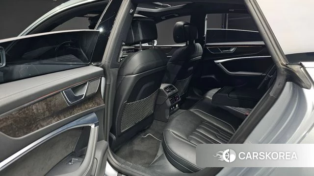 Audi A7 (4K) 2020 Серебристо-серый из Кореи, фото 3