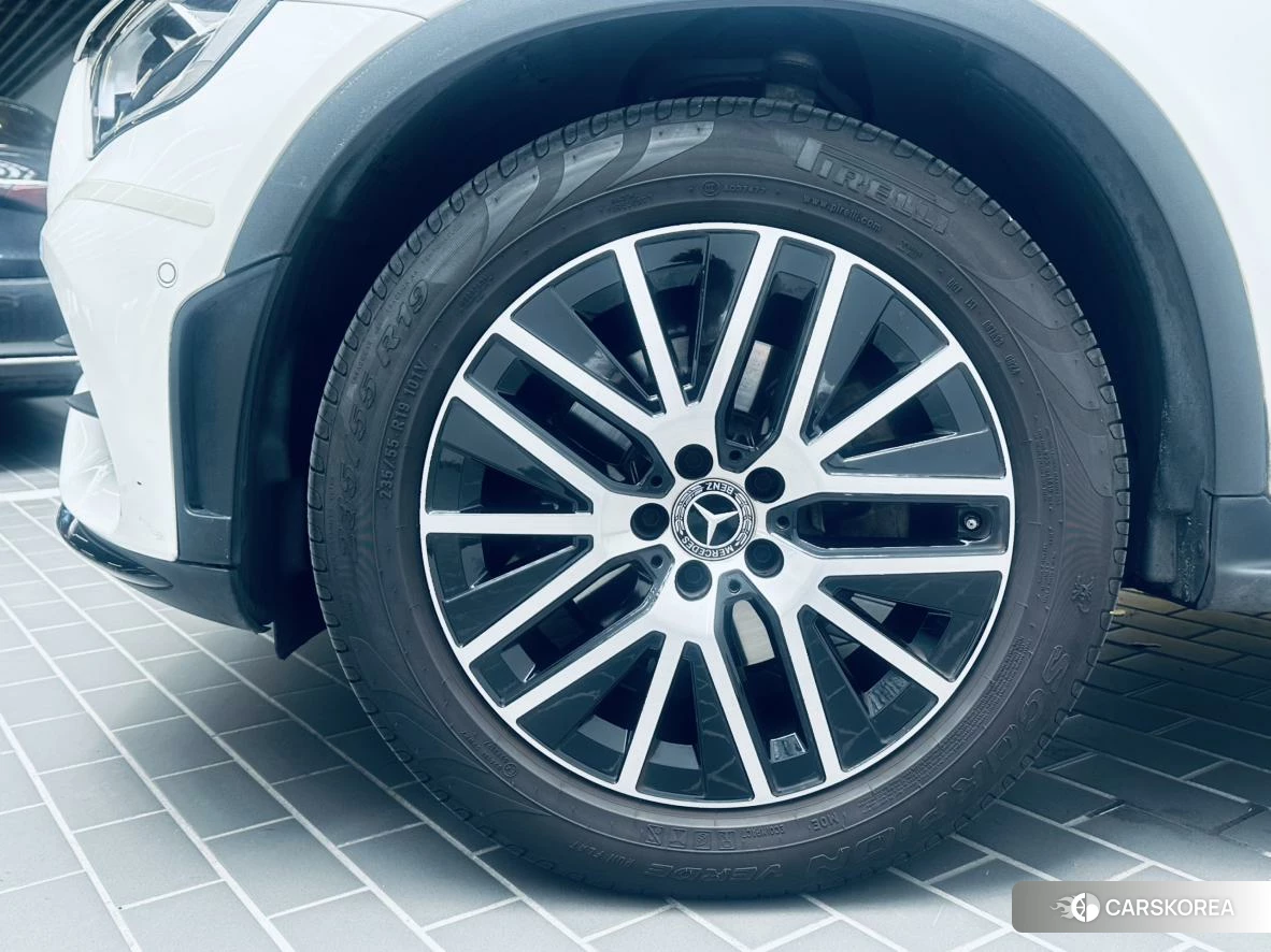 Mercedes-Benz GLC 2021 Белый из Китая, фото 3