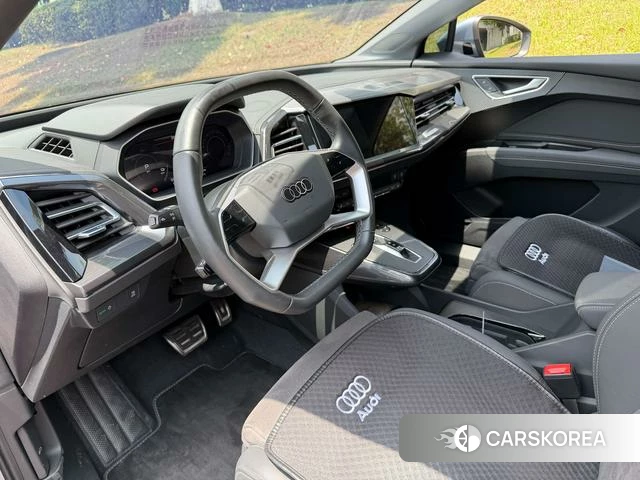 Audi Q4 2023 Темно-серый из Китая, фото 3