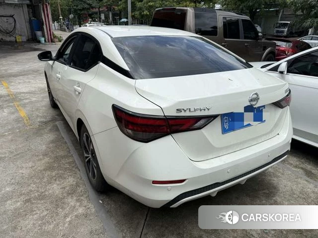 Nissan Sylphy 2021 Белый из Китая, фото 3