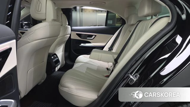 Mercedes-Benz E-Class W214 2025 Черный из Кореи, фото 3