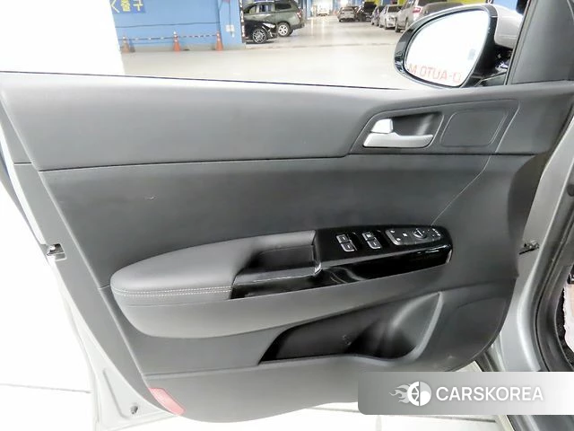 Kia Sportage The Bold 2019 Серебряный из Кореи, фото 3
