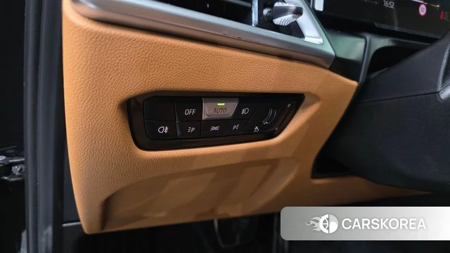 BMW 3 Series (G20) 2024 Черный из Кореи, фото 3