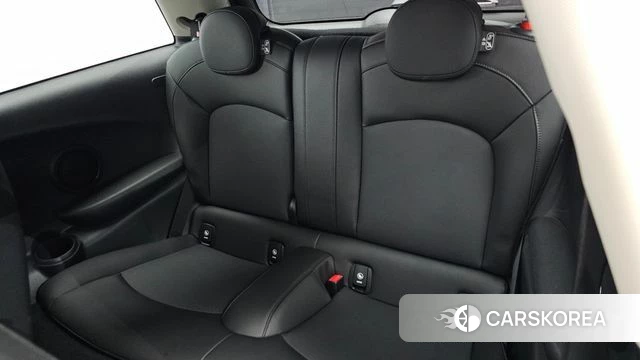 Mini Cooper 2021 Красный из Кореи, фото 3