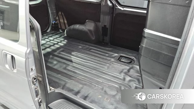 Hyundai The New Grand Starex 2018 Серебряный из Кореи, фото 3