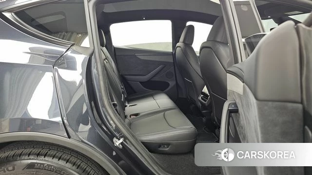 Tesla Model Y 2026 Серый из Кореи, фото 3