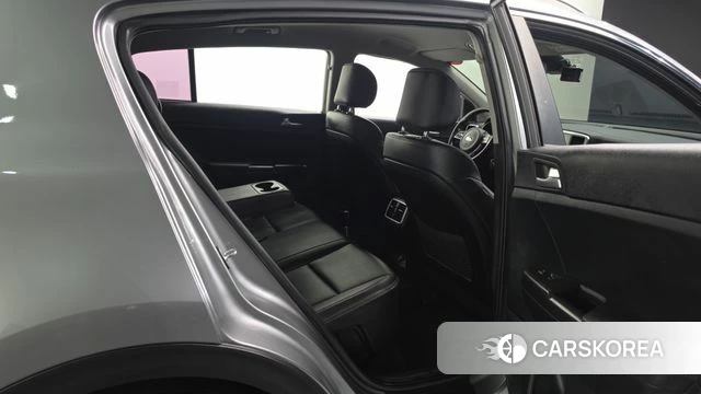 Kia Sportage The Bold 2020 Серебристо-серый из Кореи, фото 3
