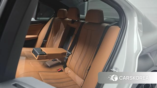 BMW 5 Series (G30) 2022 Белый из Кореи, фото 3