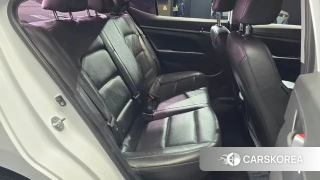 Hyundai Avante AD 2018 Белый из Кореи, фото 3