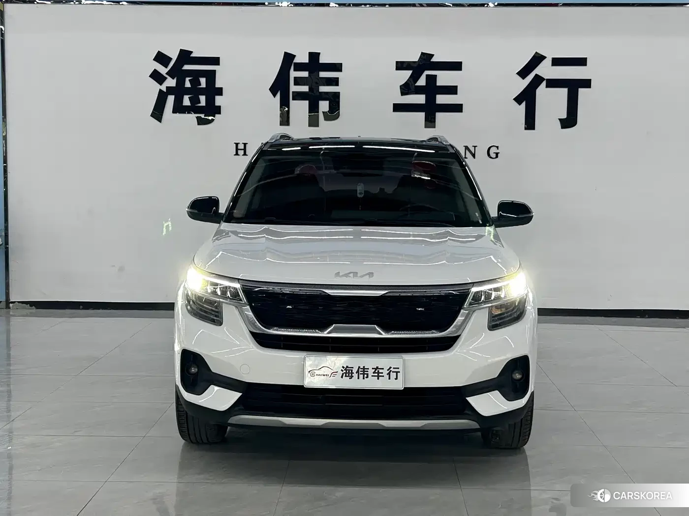 Kia KX3 2023 Белый из Китая, фото 3