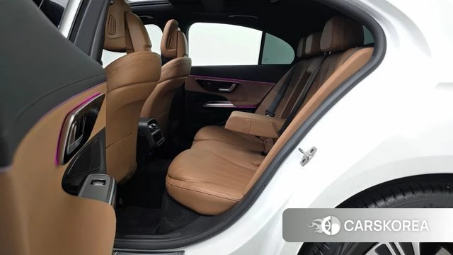 Mercedes-Benz E-Class W214 2025 Белый из Кореи, фото 3