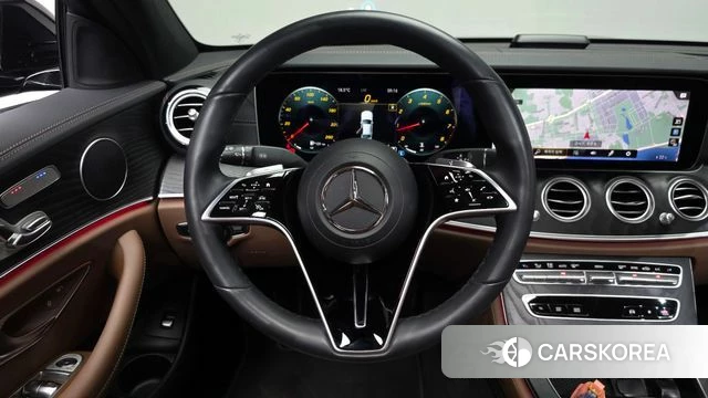 Mercedes-Benz E-Class W213 2022 Черный из Кореи, фото 3