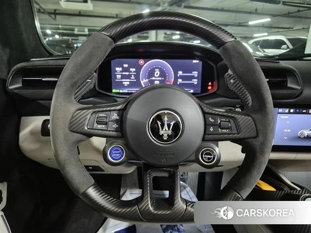 Maserati MC20 2023 Желтый из Кореи, фото 3