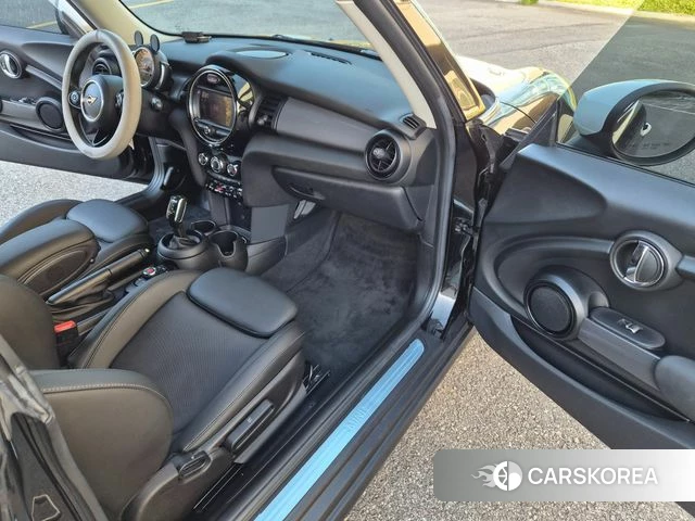 Mini Cooper 2020 Черный двухцветный из Кореи, фото 3